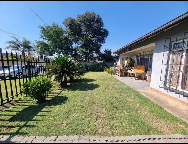 4 BEDROOM HOUSE FOR SALE IN TULISA PARK